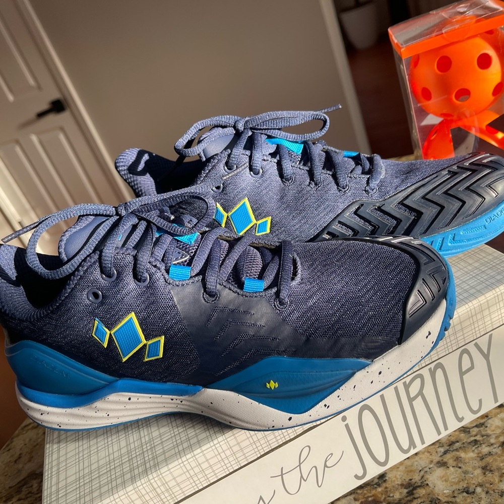 DIADEM Court Burst Pickleball Shoe Womens Size 8.5